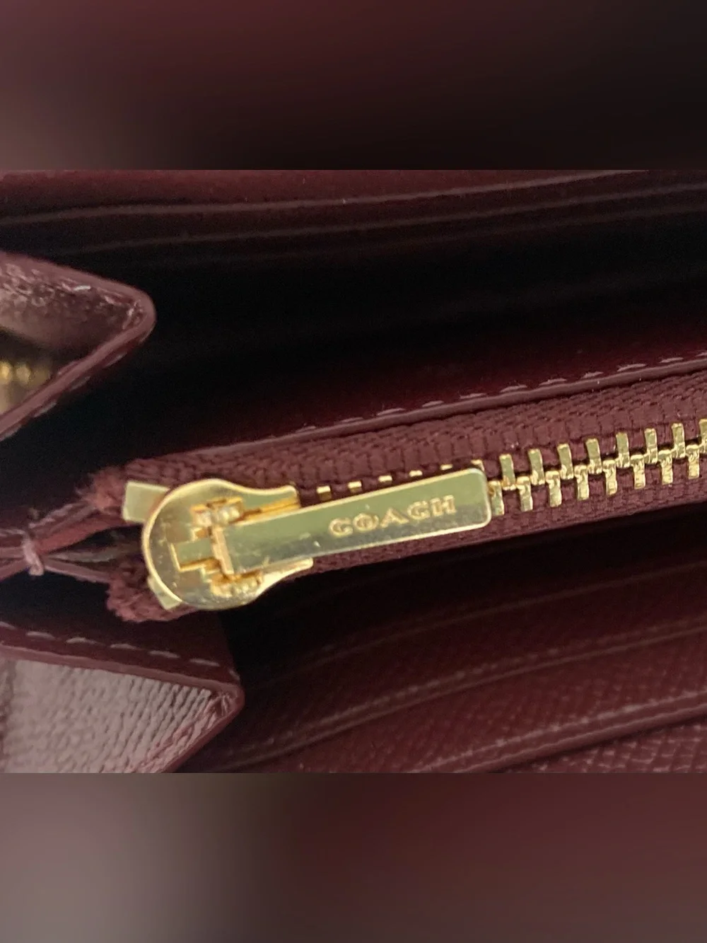 Coach compact zip
